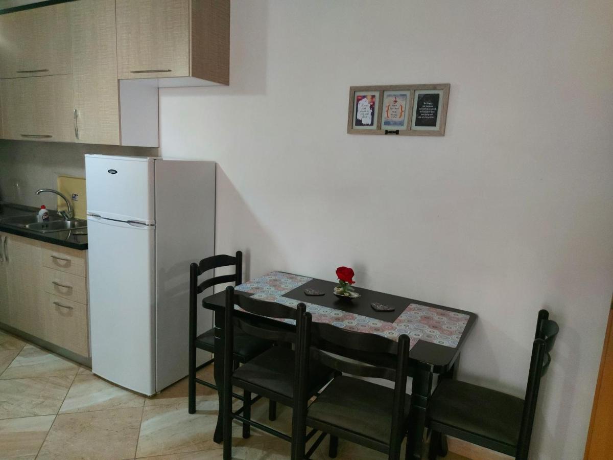 Bral Apartments 4 Durrës Buitenkant foto