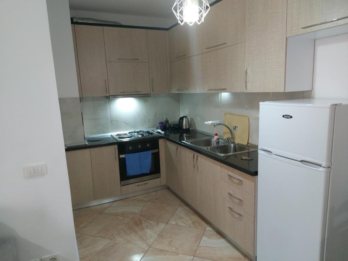 Bral Apartments 4 Durrës Buitenkant foto