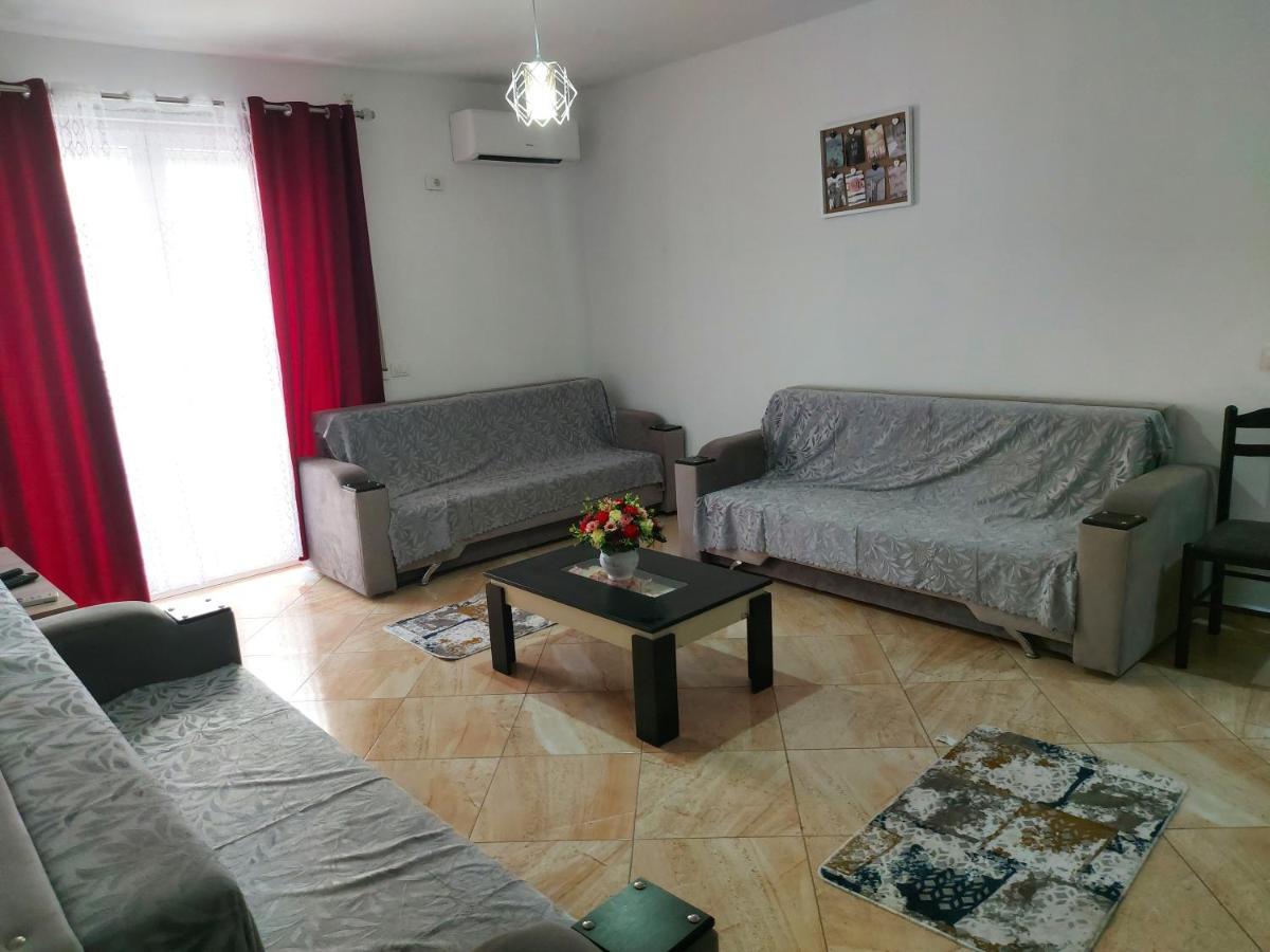 Bral Apartments 4 Durrës Buitenkant foto