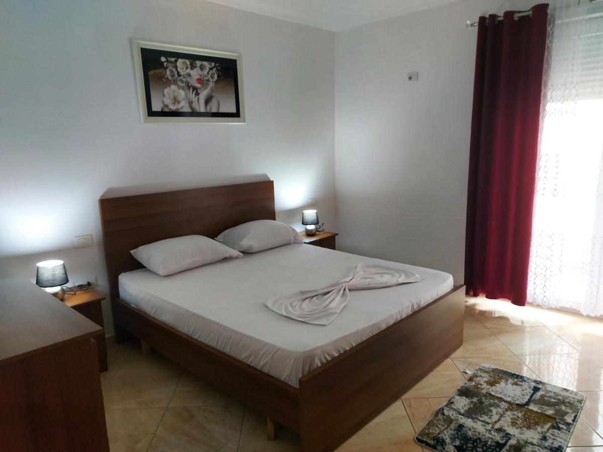 Bral Apartments 4 Durrës Buitenkant foto